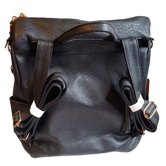 BLACK BACKPACK - Picture 3 of 5